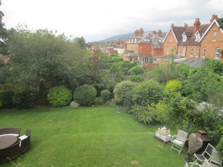 Copper Beech House Bed and Breakfast Malvern Buitenkant foto